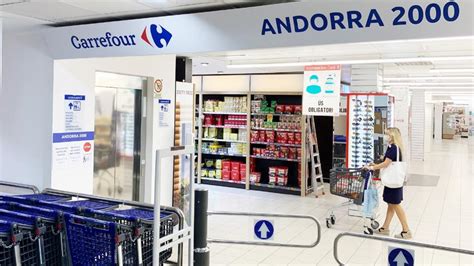 Supermercat Carrefour Andorra 2000 .